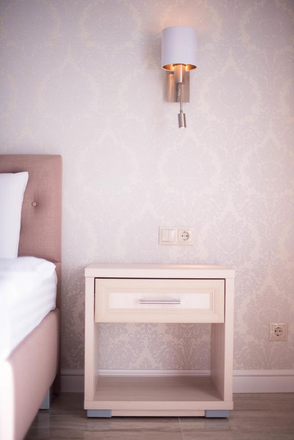 Hotel Cheluskintsev Gagra Exterior photo